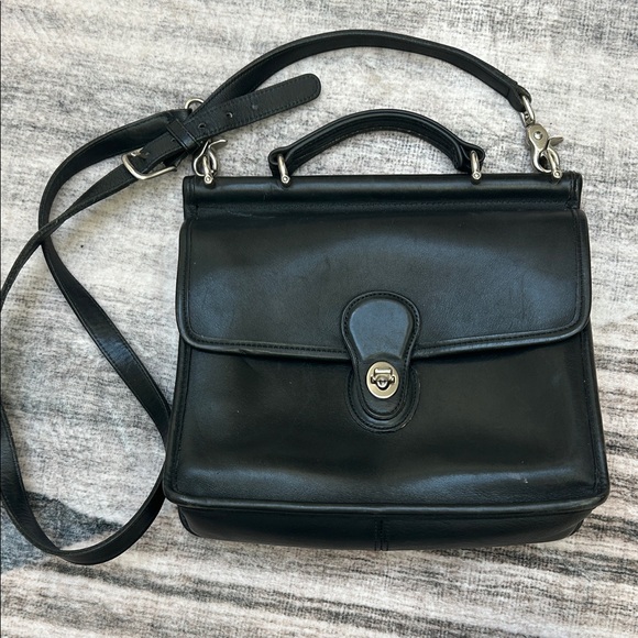 Handbags - Rare Coach Willis bag Silver hardware!!